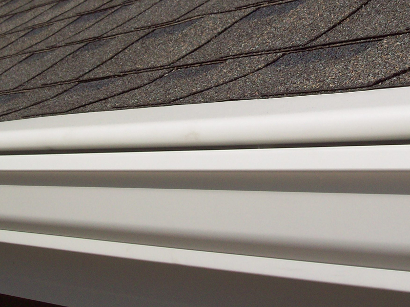 5 Benefits of Gutter Guards | Leafless Gutters